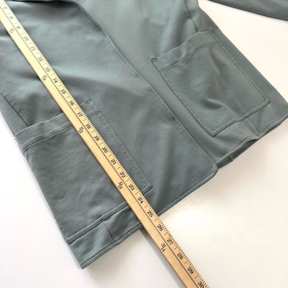 Athleta Eastbound Minimal Stretch Everyday Comfort Jacket Blazer Sage Green Sz 6 - Picture 10 of 11